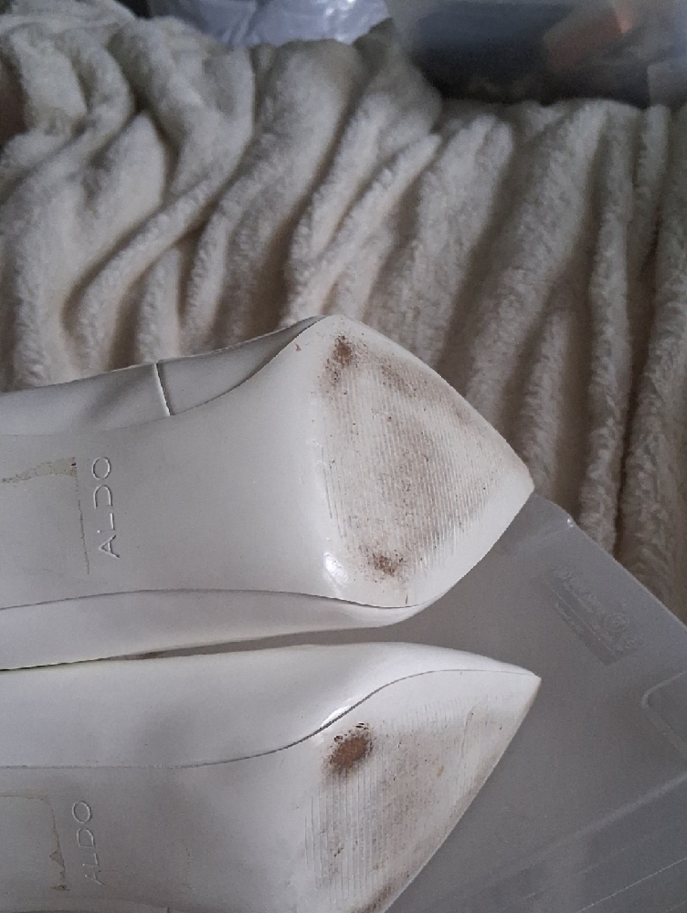 Aldo Glossy White Pointed-Toe Stiletto Pumps 3 1/2 Heels - Picture 4 of 6